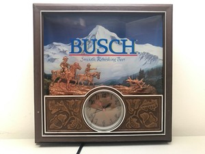 lot 33 image: Busch Beer Lighted Wall Clock (Does NOT Light Up)