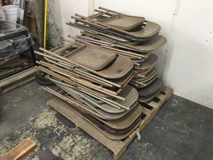 lot 15 image: Pallet Of Chairs