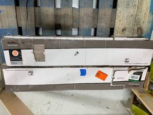 lot 130 image: Grey Ash 6 in. x 36 in. Peel and Stick Vinyl Plank (36 sq. ft.  case)