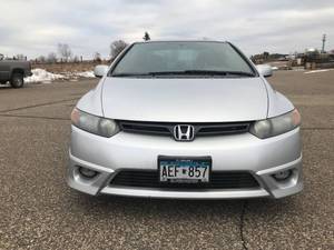 lot 1 image: 2008 HONDA CIVIC EX-L  LOW MILES  NO RESERVE