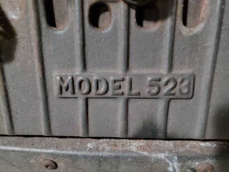 Warm Morning Model 523 Coal or Wood Stove | Shop and Garage, Tools,  Snowblower, Railroad Ties | K-BID