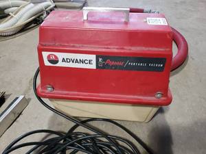 lot 14 image: Advance Portable Vacuum