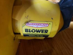 lot 33 image: Paramount Electric Leaf Blower