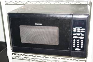 lot 75 image: Tappan Microwave