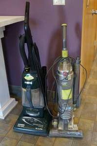 lot 35 image: 2 Vacuum Cleaners