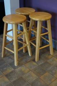 lot 37 image: 3 Wood Stools