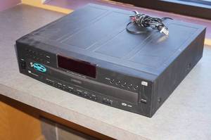 lot 66 image: Magnavox CD Changer