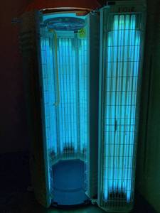 lot 9 image: SunDome 548V Vertical Tanning Station