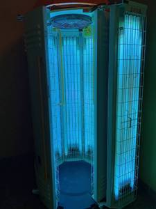lot 8 image: SunDome 548V Vertical Tanning Station