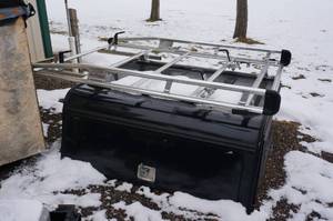 lot 6 image: Work Topper with AluRack Roof Rack 5 x 64
