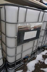 lot 32 image: Liquid Storage Container