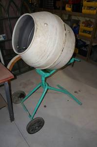 lot 61 image: Imer 5 Cu Ft Concrete Mixer