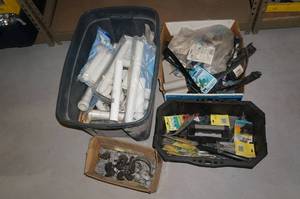 lot 202 image: Large Assortment