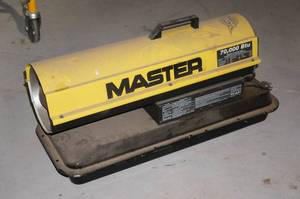 lot 245 image: Master 70000 BTU Torpedo Heater