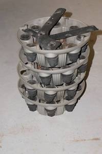 lot 254 image: GMC Caps and Lug Nuts
