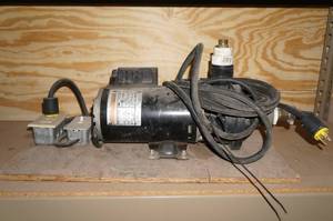 lot 296 image: Electric Test Pump