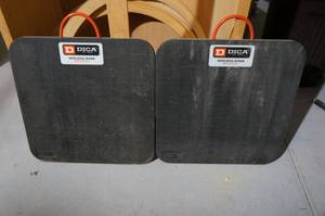 lot 353 image: 2 Dica Outrigger Pads