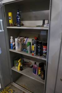 lot 407 image: Metal Cabinet with Contents - Automotive