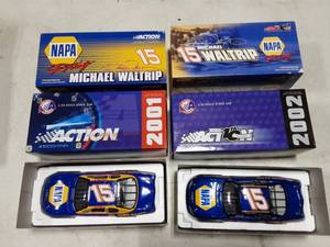 lot 35 image: 2-Michael Waltrip Action NASCAR Collectibles