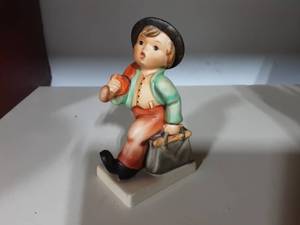 lot 47 image: Goebel Hummel West Germany Figurine
