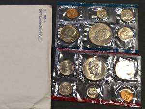 1977 Uncirculated Coin Set...