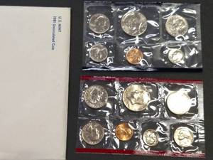 1981 Uncirculated Coin Set...