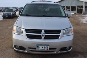 lot 6506 image: 2010 Dodge Grand Caravan SXT - Wheelchair Ramp Van - Swivel Drivers Seat -105,673 Miles -