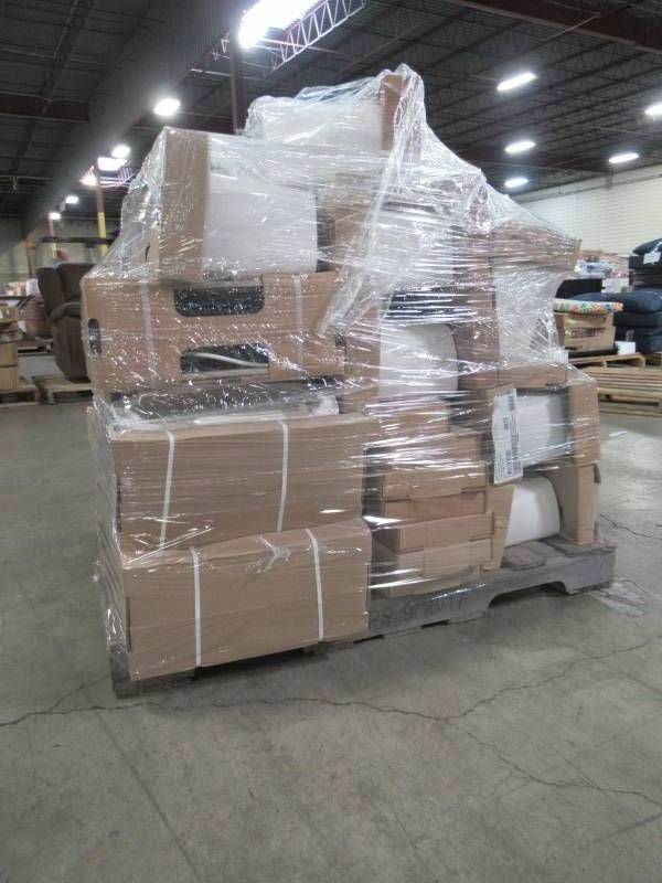 lot 329 image: WHOLESALE MIXED PALLET OF TOILET TANKS