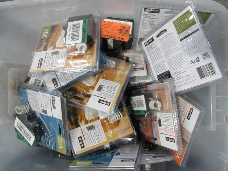lot 827 image: WHOLESALE MIXED BIN OF MISCELLANEOUS BREAKERS
