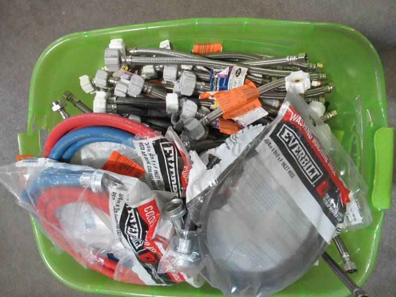 lot 836 image: WHOLESALE MIXED BIN OF MISCELLANEOUS WATER CONNECTING LINES AND MORE