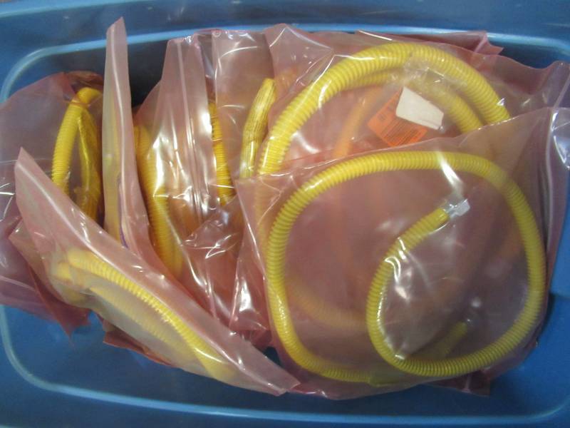 lot 837 image: WHOLESALE MIXED BIN OF MISCELLANEOUS GAS LINE CONNECTORS