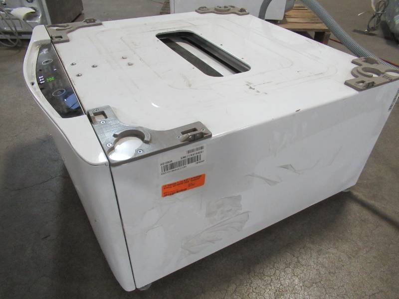 lot 238 image: LG Sidekick 1-cu ft 27-in Pedestal Washer In White WD100CW Untested - SLIGHT SCRATCH AND DENT, ELECTRONICS WORK