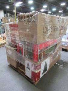 lot 136 image: WHOLESALE MIXED PALLET OF MISCELLANEOUS CHRISTMAS TREES AND HOLIDAY DECORATION