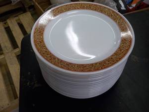 lot 346 image: 16 dinner glass plated...