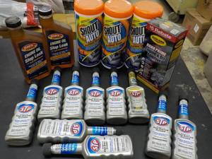 lot 362 image: Shout Auto, Engine and Oil Additive...