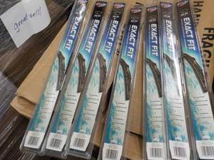 lot 6 image: 7 Exact Fit 20-51 Car Quest windshi...