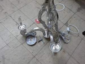 lot 31 image: mirrored light fixture...