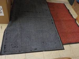 lot 42 image: 2 outdoor rugs...