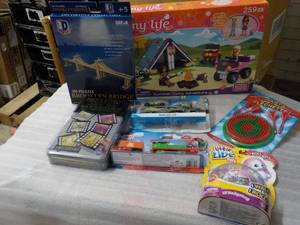 lot 61 image: Toy Lot  ...