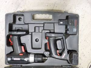lot 142 image: Craftsman drill in a case - powers ...