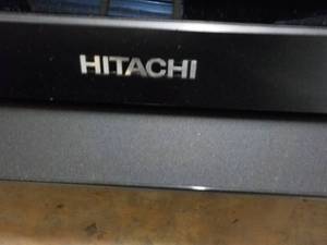 lot 154 image: Hitachi 43 TV - powers on...