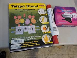 lot 184 image: Target stand, Thera-Band and bike l...
