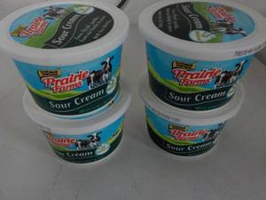 lot 271 image: 4 16 oz Prairie Farms sour cream...