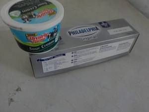 lot 274 image: 1 3 lb. box Philadelphia cream chee...