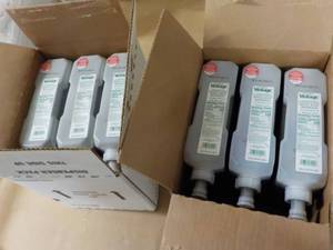 lot 323 image: 2 boxes 3 jugs each 3.5 liter conce...