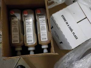 lot 325 image: 2 3 jugs each 3.5 liter concentrate...
