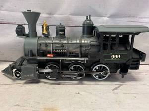 lot 1 image: 1986 New Bright Pioneer G scale Train Engine