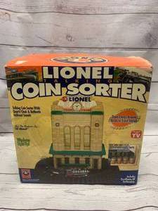 lot 34 image: Lionel Train Coin Sorter