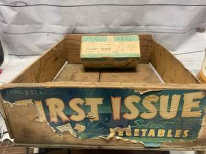 lot 38 image: Antique First Issue Vegetable wood crate 14 x 18