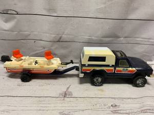 lot 58 image: 1979 Ford Nylint U-Haul Boat, Trailer, Truck Combo